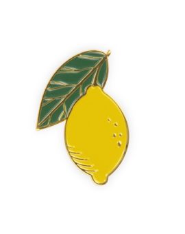 pin's citron - labeltour - l'atelier des belettes