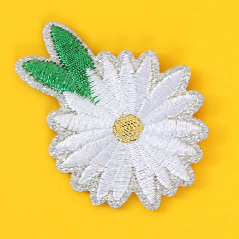 écusson marguerite - petite épicerie - l'atelier des belettes