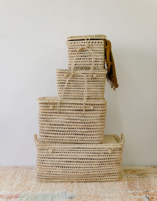 Panier de rangement tressé en fibres naturelles avec couvercle